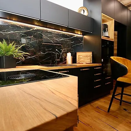 Strand Chalet シャレー *